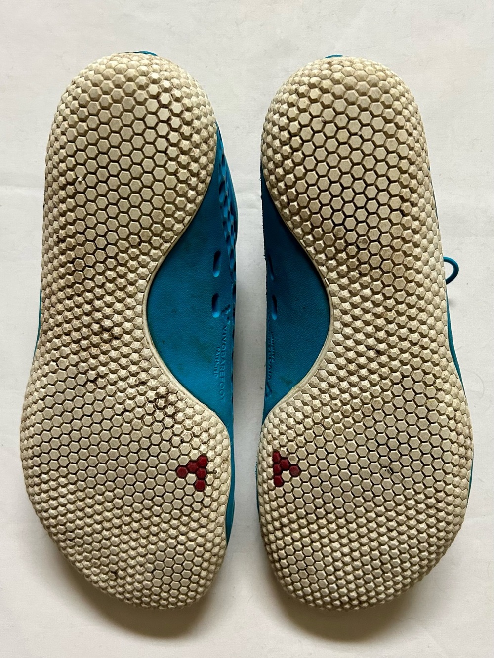 Vivo Barefoot Turquoise Honeycomb Water Shoe - Picture 3 of 6